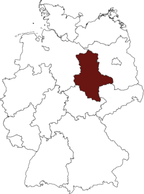 Eine Deutschlandkarte ist an der Stelle Sachsen-Anhalt rot gefärbt