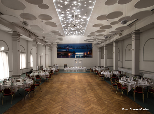 Sternenhimmel-Lampe im großen Festsaal