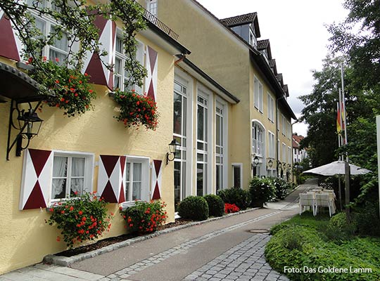 Außenansicht der Dinnerkrimi Location Das Goldenes Lamm in Aalen