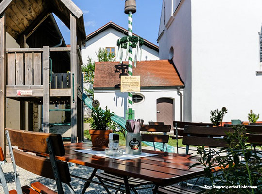 Biergarten im Außengelände