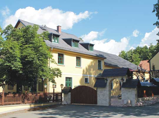 Außenansicht des Landhotel Zum grünen Baum