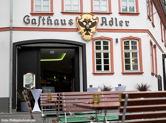Außen Ansicht des Gasthauses Adler in Kronberg