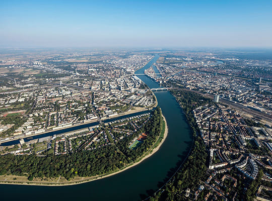 Vogelperspektive auf die Stadt Ludwigshafen