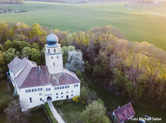 Luftaufnahme vom Schloss Hohenlupfen in Stühlingen
