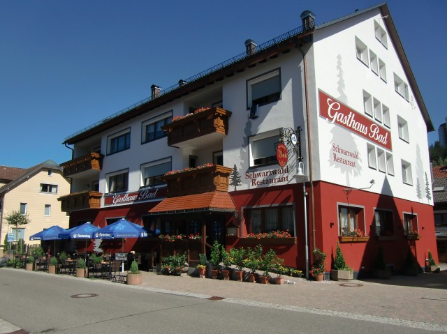 Außenansicht des Gasthauses Bad in Furtwangen